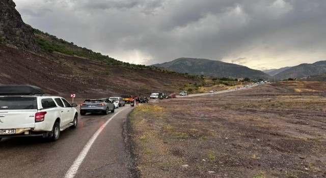 Şebinkarahisarda şiddetli yağış hayatı olumsuz etkiledi