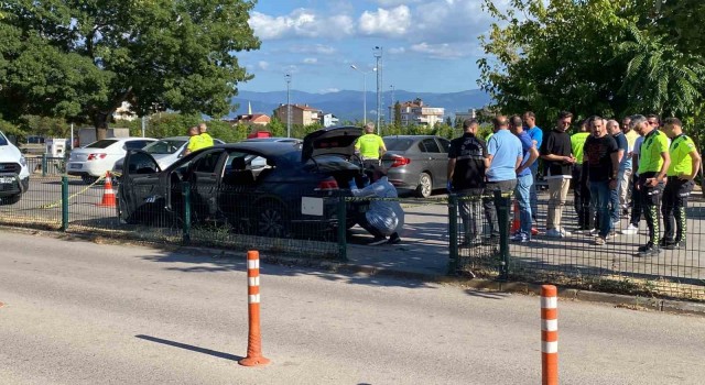 Sürücü Dur ihtarına uymayınca kovalamaca hastanede bitti: 1 yaralı, 2 gözaltı