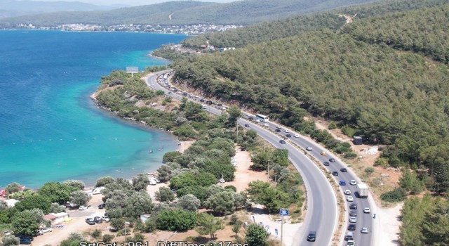 Tatilcilerin dönüş çilesi başladı, kilometrelerce araç kuyruğu oluştu