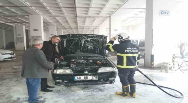 Tokatta patlama meydana gelen araçta yangın çıktı