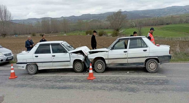 Tokatta şerit ihlali, faciadan dönüldü