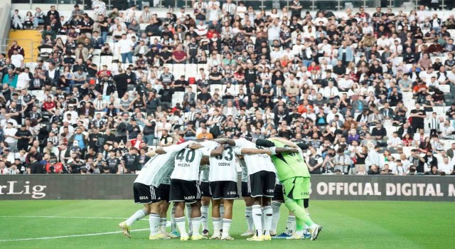 Trendyol Süper Lig: Beşiktaş: 0 - Samsunspor: 0 (Maç devam ediyor)