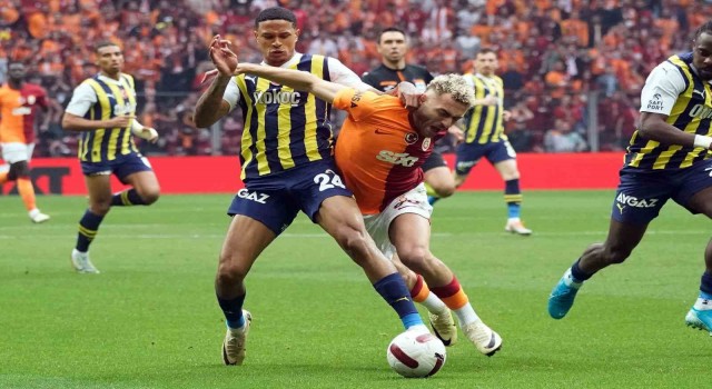 Trendyol Süper Lig: Galatasaray: 0 - Fenerbahçe: 0 (Maç devam ediyor)