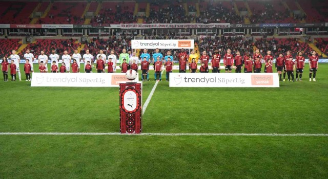 Trendyol Süper Lig: Gaziantep FK: 0 - Alanyaspor: 1 (Maç devam ediyor)