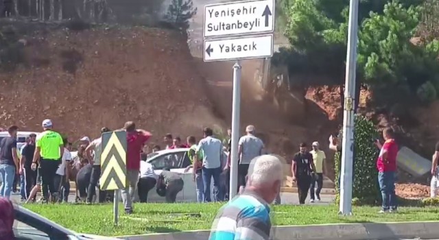 Vatandaşlar, Aydos Ormanındaki yangın için seferber oldu