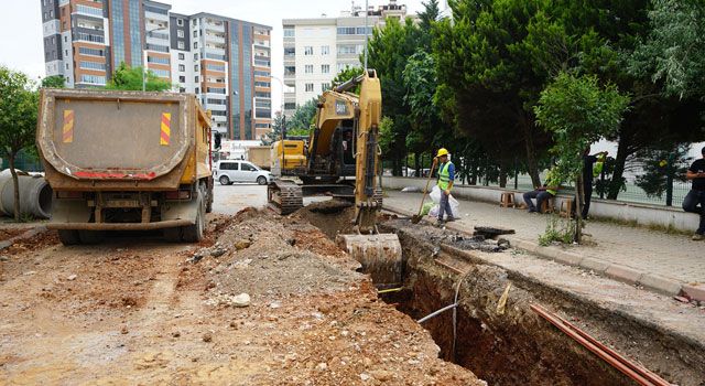 Yağmursuyu Hattı Çalışmaları Sürüyor