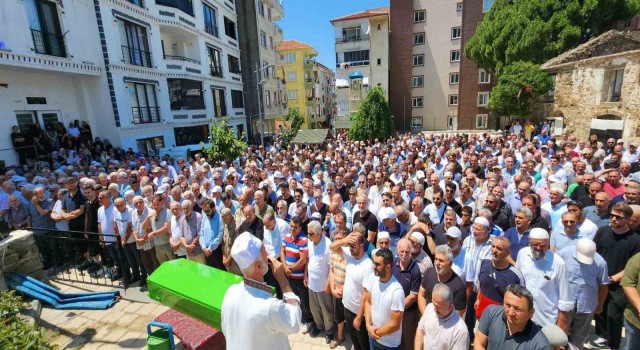 Yalovada trafik kazasında ölen Osman Akın son yolculuğuna uğurlandı