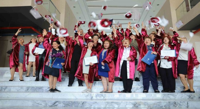 Yaşlılara özel düzenlenen Bilgelik Programı, ilk mezunlarını verdi